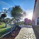 Vina Ines Βίλα Τολέδο