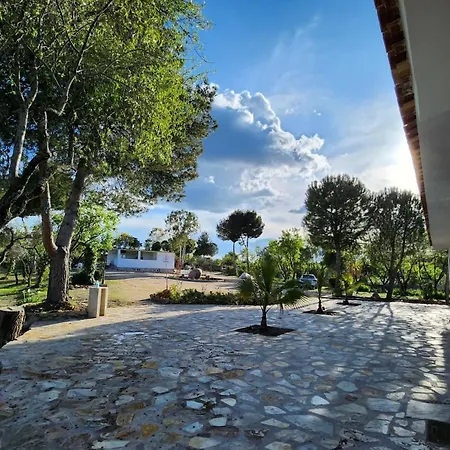 Vina Ines Villa *